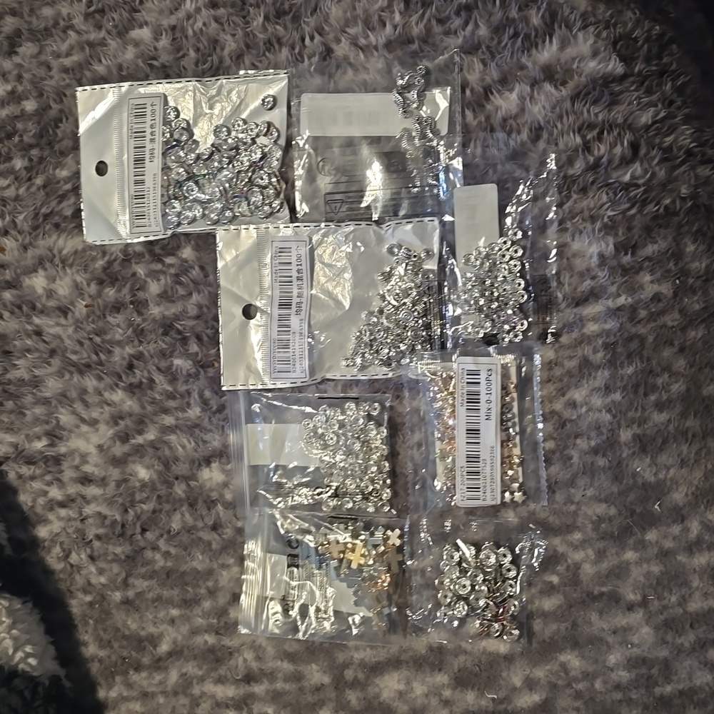 Different beads for jewlery making